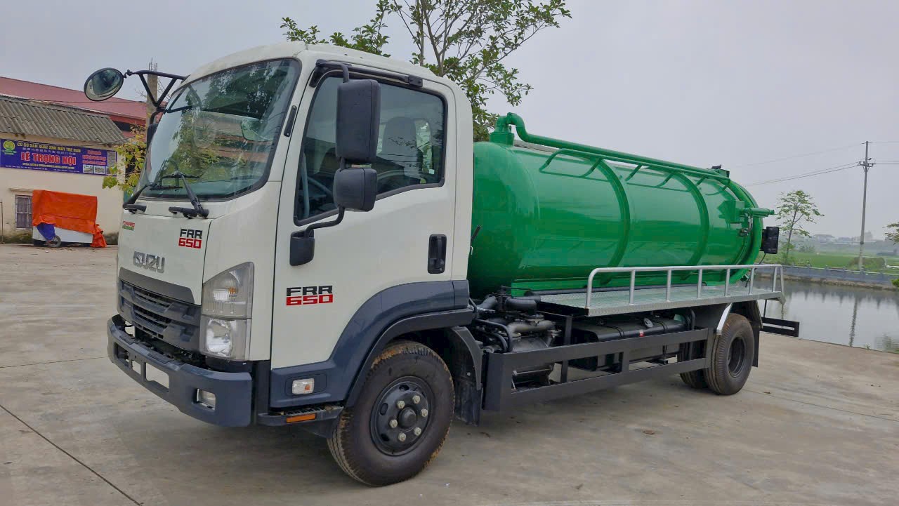 Xe hút chất thải 6 khối Isuzu